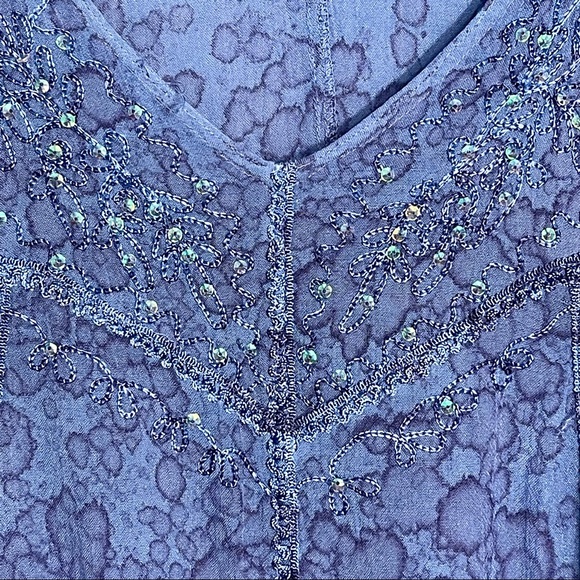 Blue Sakkas Top With Beautiful Details and Color Plus Size - Picture 5 of 11